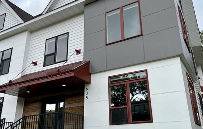 Dinkytown Townhomes (6-plex)