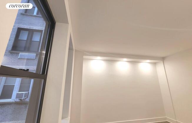 1 bed, 1 bath, $5,500, Unit 6F