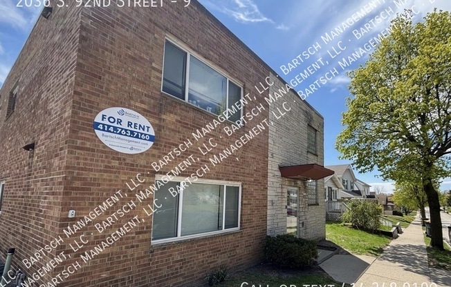 2036 S 92 ST