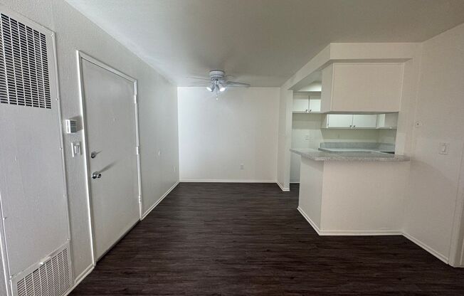 1 bed, 1 bath, 713 sqft, $2,075, Unit A113