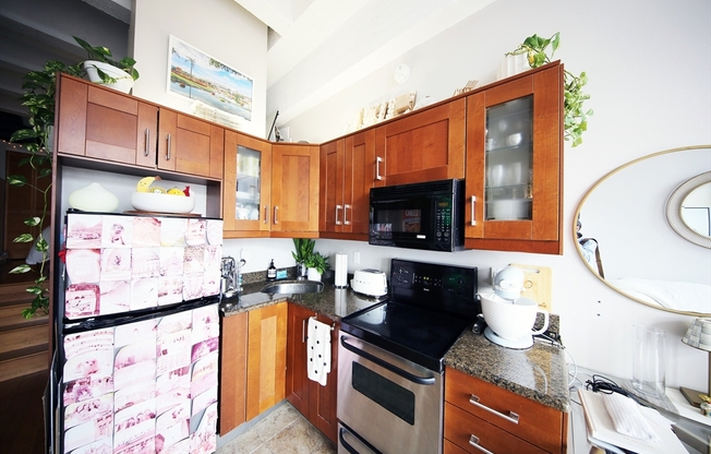 1 bed, 1 bath, 400 sqft, $2,950, Unit 512