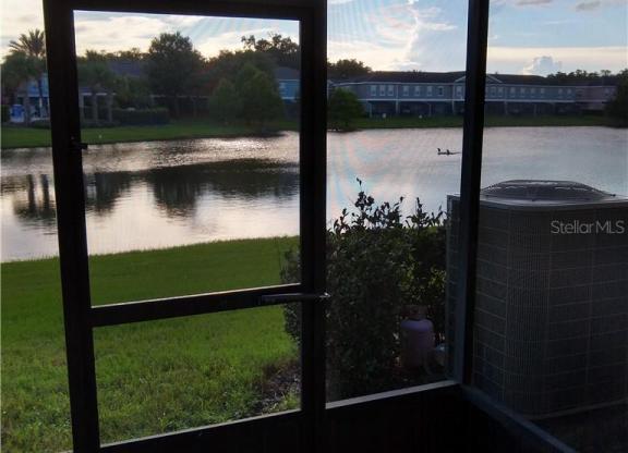 4 beds, 2 baths, 1,424 sqft, $2,000