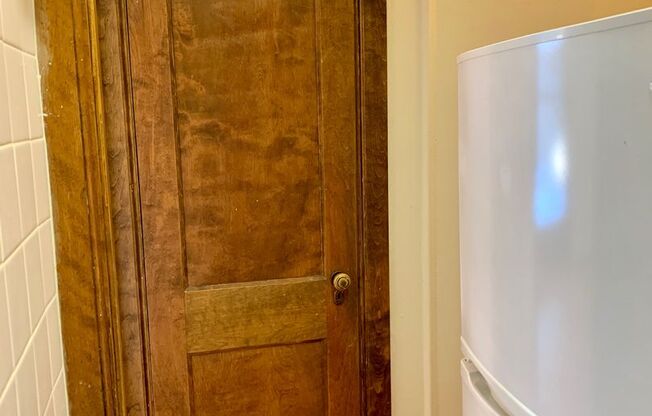 Studio, 1 bath, 350 sqft, $1,355, Unit 530-311