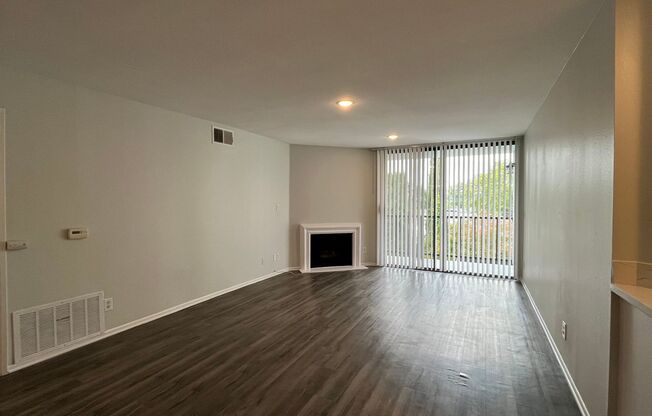 2 beds, 2 baths, 1,200 sqft, $2,548, Unit 316