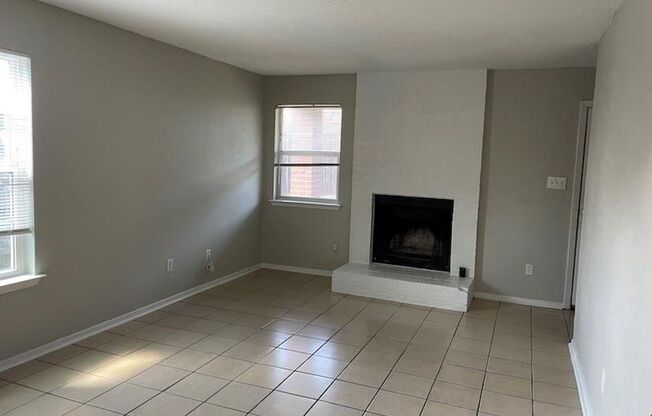 8401 COLONY LOOP DR