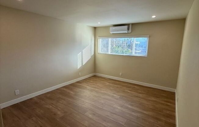 3 beds, 2 baths, 1,400 sqft, $3,295, Unit 10