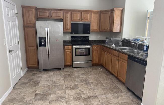 6228 PARKSIDE MDW DR