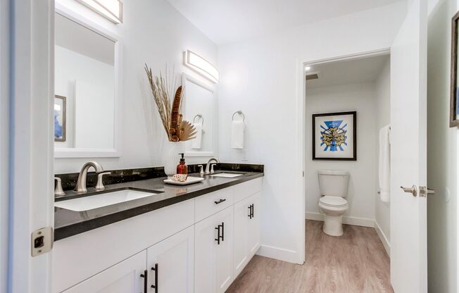 3 beds, 2.5 baths, 1,222 sqft, $3,295, Unit 34