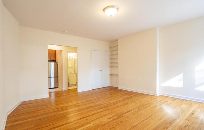 Studio, 1 bath, $2,895, Unit 4-C