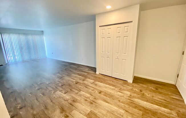 1 bed, 1 bath, 700 sqft, $1,095, Unit #106