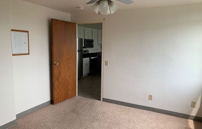 1 bed, 1 bath, 525 sqft, $1,360