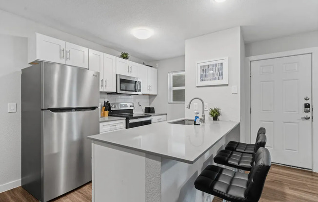 2 beds, 2 baths, $1,166, Unit 209