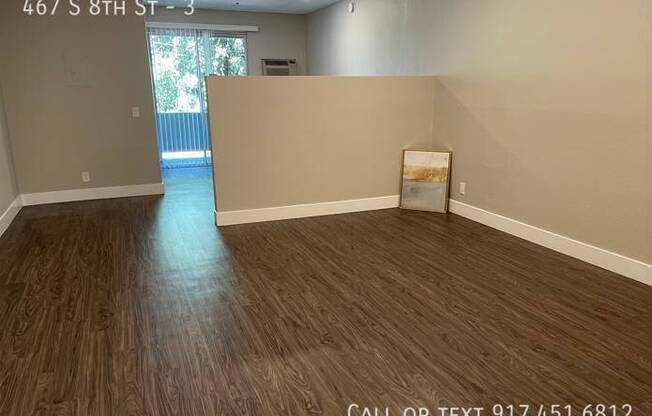 467 S 8 ST