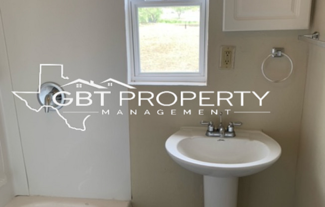 Single Family Home, Newly Renovated!