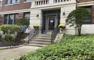 137 ENGLEWOOD RD