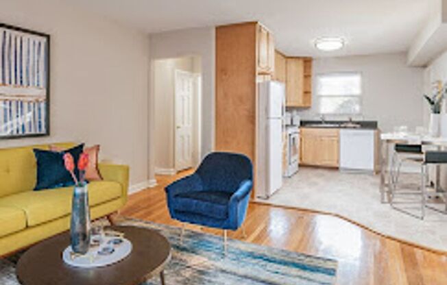 2 beds, 1 bath, 756 sqft, $1,825, Unit 234C