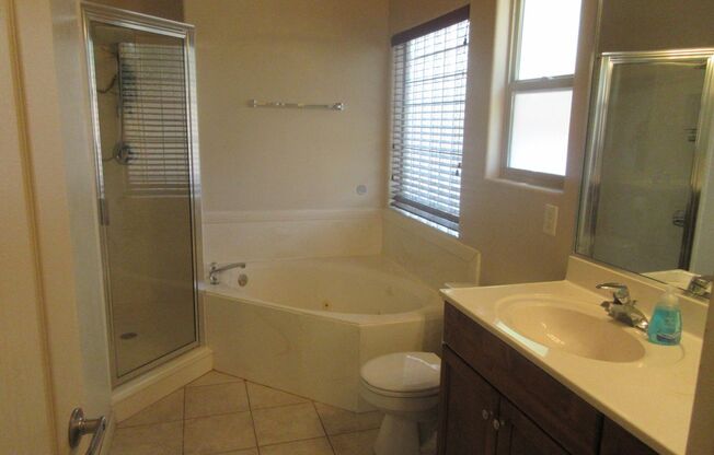 3 beds, 2 baths, $1,700