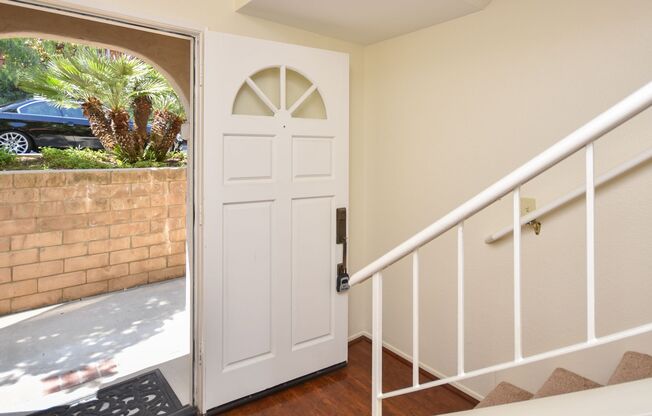 Beautiful Escondido Townhouse with beautiful View!