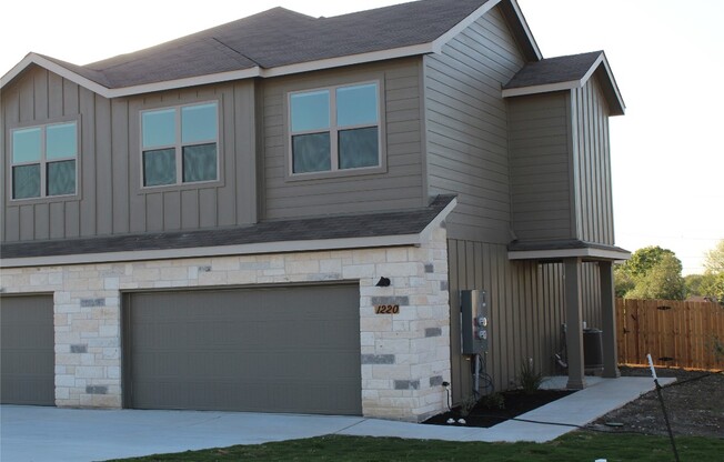 1220 GARLAND RD