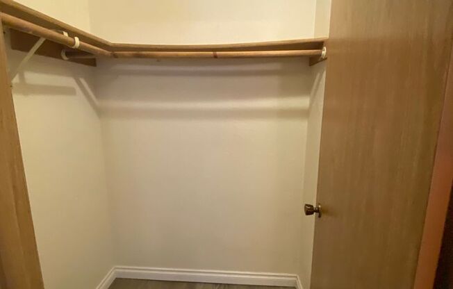 3 beds, 1.5 baths, $2,795, Unit 9