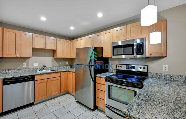1 BED & 1 BATH CONDO FOR RENT