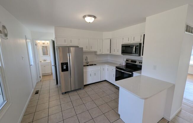 Stylish Santa Maria Stunner - **1/2 off First Month's Rent!!**