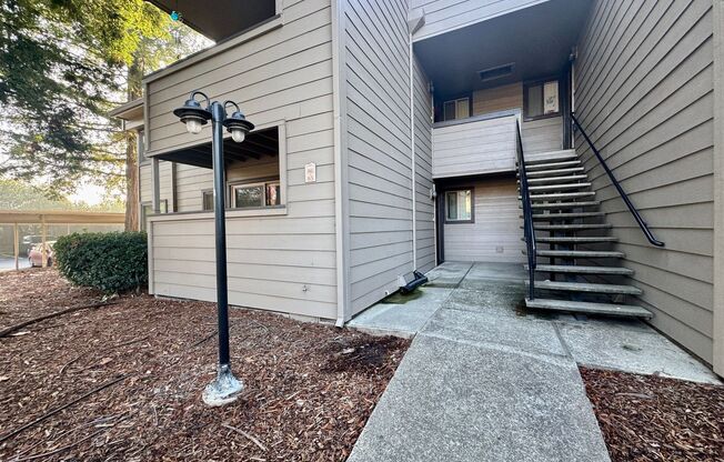 2 beds, 1 bath, $1,650, Unit # 85