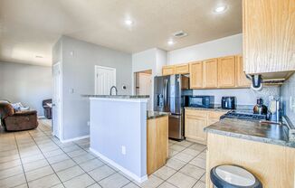 3 beds, 2.5 baths, $1,725