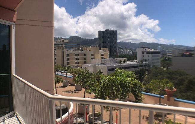1 bed, 1 bath, $2,450