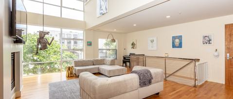 142 RUSS ST