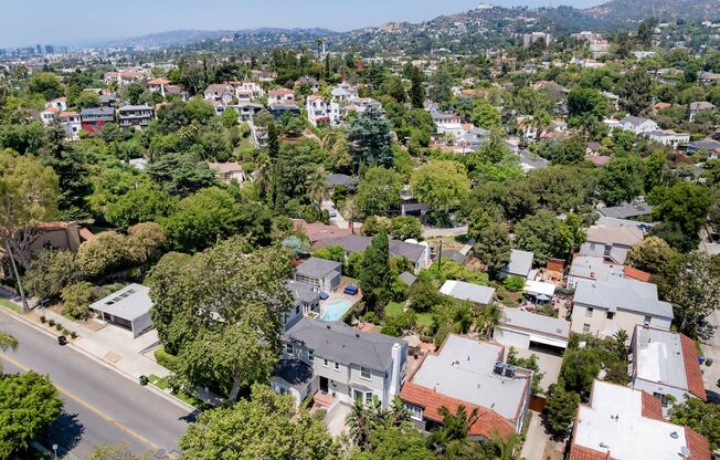 Stunning, remodeled rental in Historic Franklin Hills
