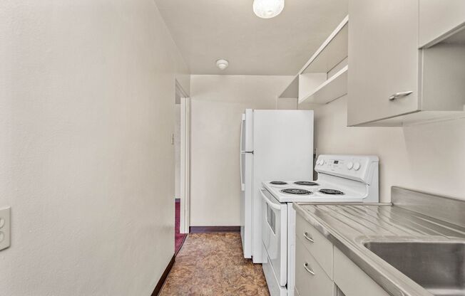 2 beds, 1 bath, 800 sqft, $475, Unit 2117 Brownsville Road Apt #A21