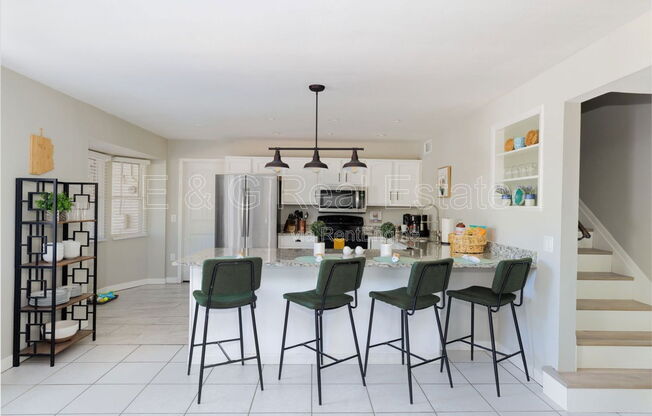 3011 S COUNTRY CLUB WAY