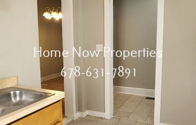 2 beds, 2 baths, 922 sqft, $1,295, Unit 2