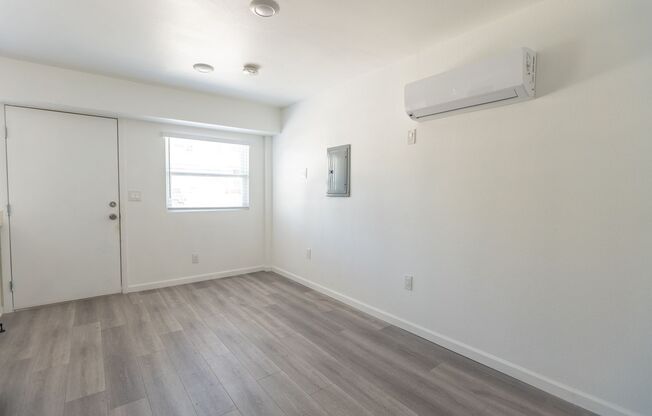 Studio, 1 bath, 499 sqft, $1,948, Unit 20