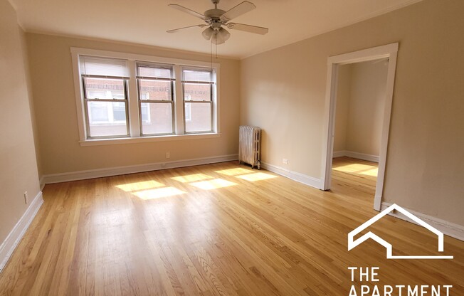 2350 W Touhy