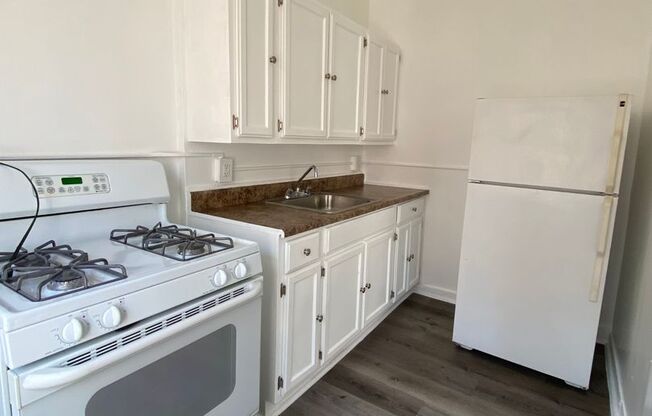 1 bed, 1 bath, $1,925