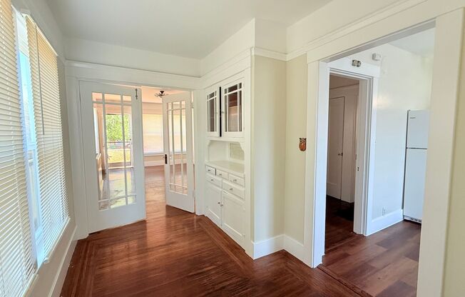 3242 Briggs Ave. (LO)