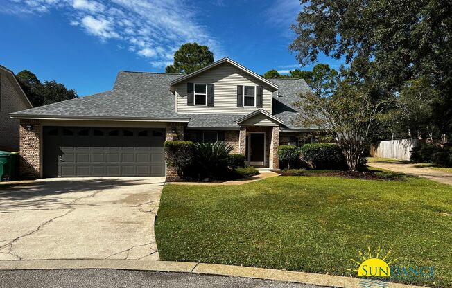 Lakefront home with Enclosed pool centered between Eglin and Hurlburt