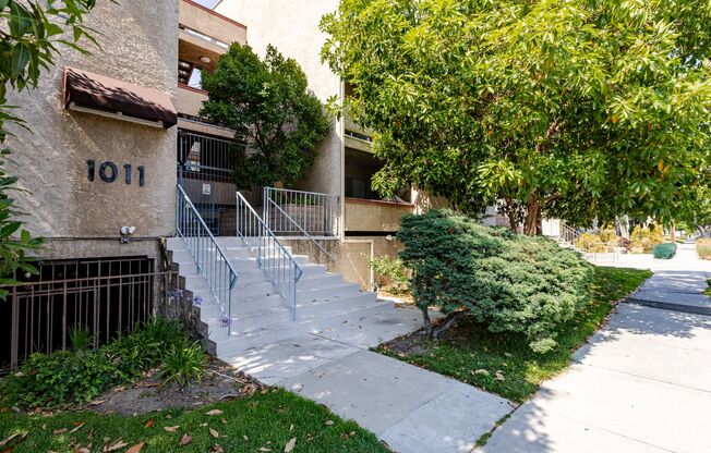 ✨ Spacious 2 Bed, 2 Bath in Prime Glendale Location! ✨