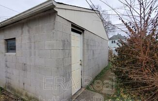 232 MIDLAND AVE