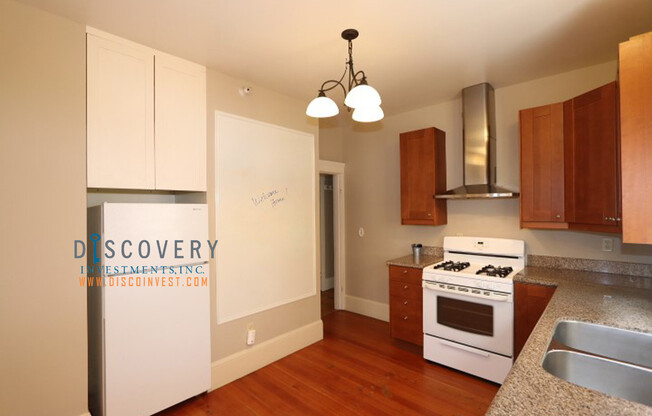 1 bed, 1 bath, $3,100, Unit 2113