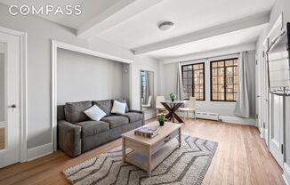 25 TUDOR CITY PL