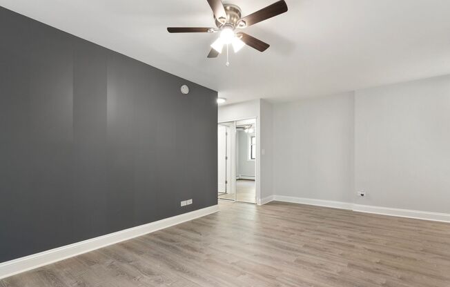 2 beds, 1 bath, $1,950, Unit 436
