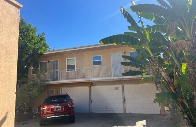 1 bed, 1 bath, 2,056 sqft, $1,850