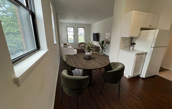 3 beds, 1 bath, 1,120 sqft, $2,250, Unit 732 S. Millvale Ave. #B6