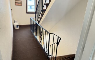 1 bed, 5.5 baths, 750 sqft, $2,100, Unit 1