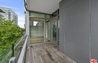 1 bed, 2 baths, 1,110 sqft, $4,000, Unit 815