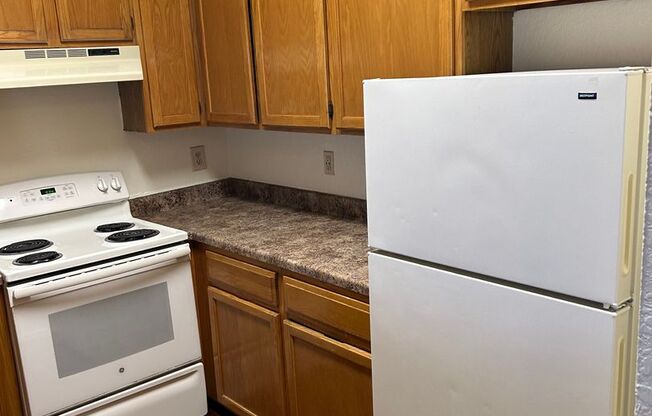 2 beds, 1 bath, 861 sqft, $970, Unit 54