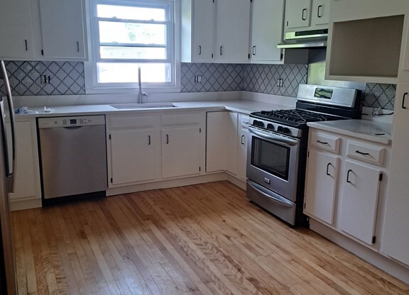 24 CLEARVIEW AVE